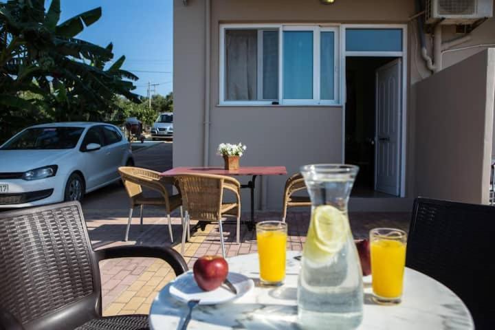 Nikis Apartments Kisamos Dhrapaniás Eksteriør bilde